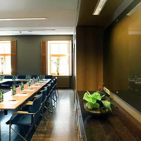 Hanza Hotel 